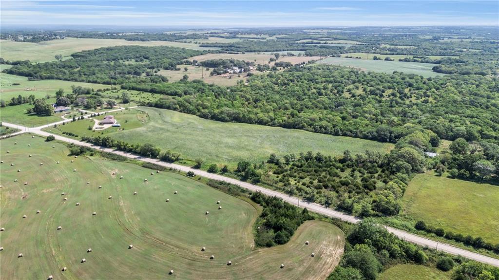 205 North 1700 Road Lecompton, KS 66050 - Photo 6 of 7