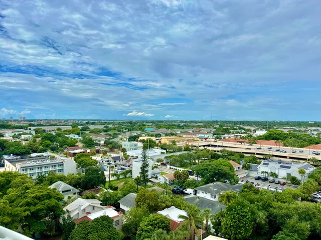 $475,000 | 1551 North Flagler Drive, Unit 1205, West Palm Beach, FL 33401