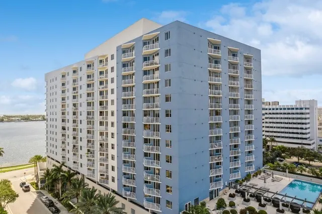 $475,000 | 1551 North Flagler Drive, Unit 1205, West Palm Beach, FL 33401
