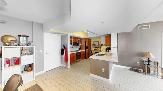 $475,000 | 1551 North Flagler Drive, Unit 1205, West Palm Beach, FL 33401