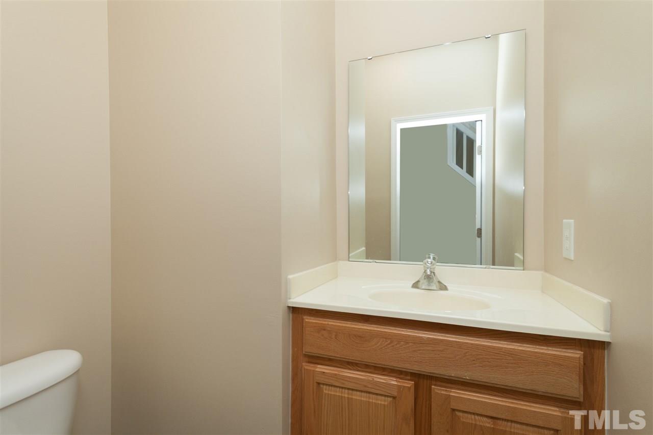 5820 Wynmore Road Raleigh, NC 27610 - Photo 11 of 25