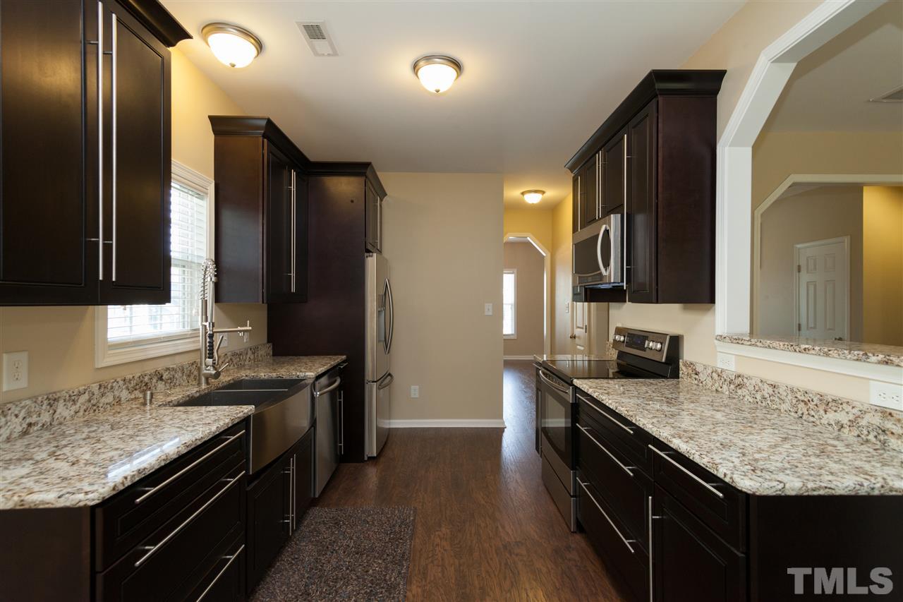 5820 Wynmore Road Raleigh, NC 27610 - Photo 8 of 25