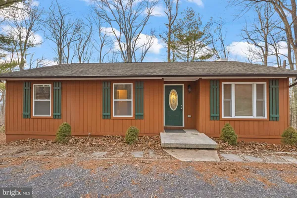 $435,000 | 415 Inca Road, Linden, VA 22642