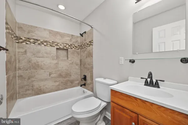 $435,000 | 415 Inca Road, Linden, VA 22642