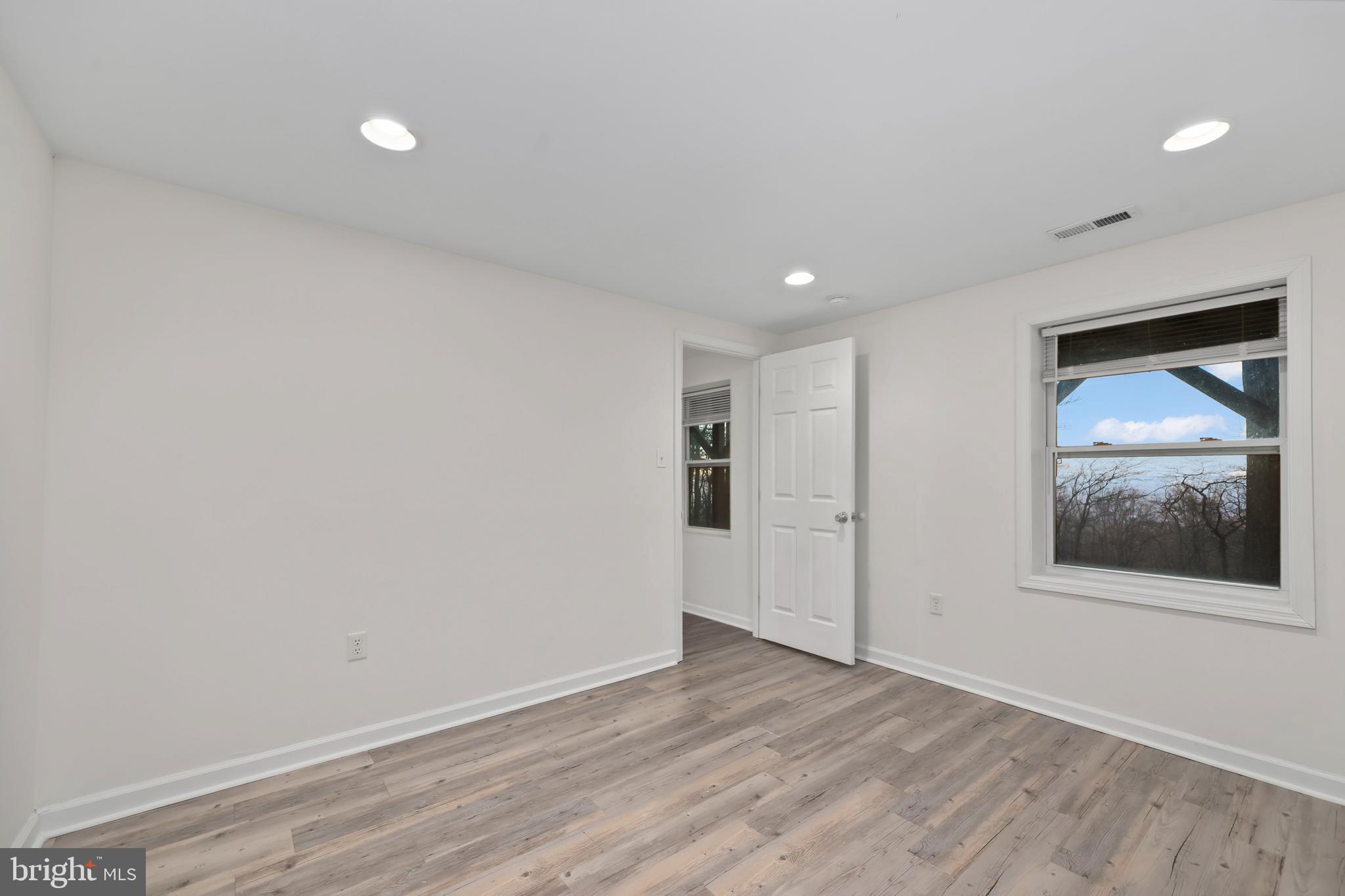 415 Inca Road Linden, VA 22642 - Photo 26 of 51 Bedroom #4