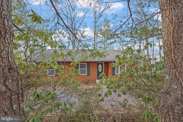 $435,000 | 415 Inca Road, Linden, VA 22642