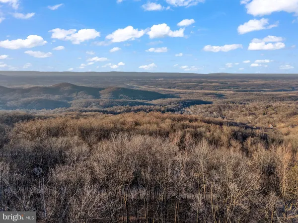 $435,000 | 415 Inca Road, Linden, VA 22642