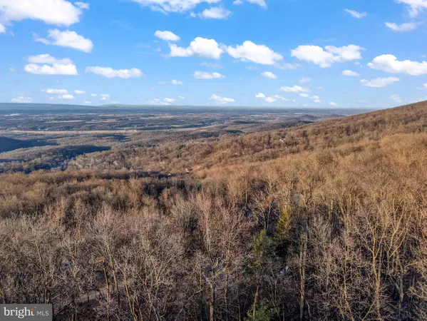 $435,000 | 415 Inca Road, Linden, VA 22642