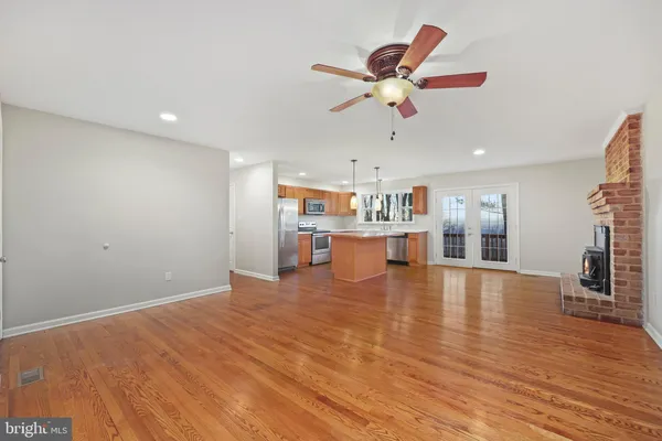 $435,000 | 415 Inca Road, Linden, VA 22642