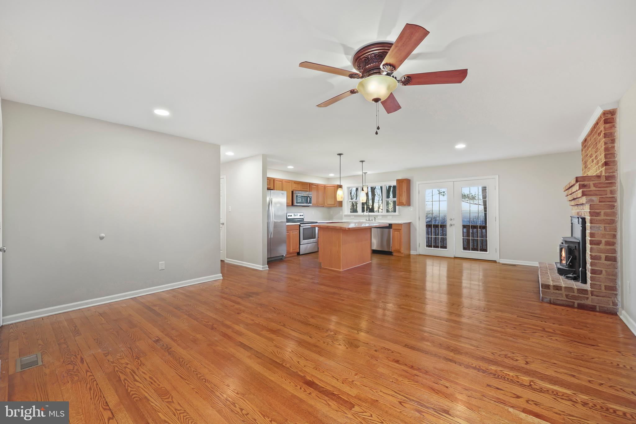 415 Inca Road Linden, VA 22642 - Photo 7 of 51 Living Room + Kitchen + Dining
