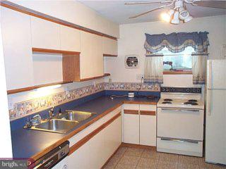335 Larch Road Mount Laurel, NJ 08054 - Photo 3 of 6