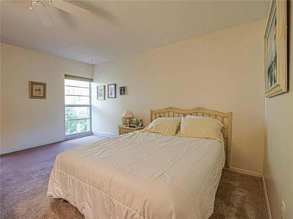 835 18th Street, Unit 404 Vero Beach, FL 32960 - Photo 18 of 19 Photo 20