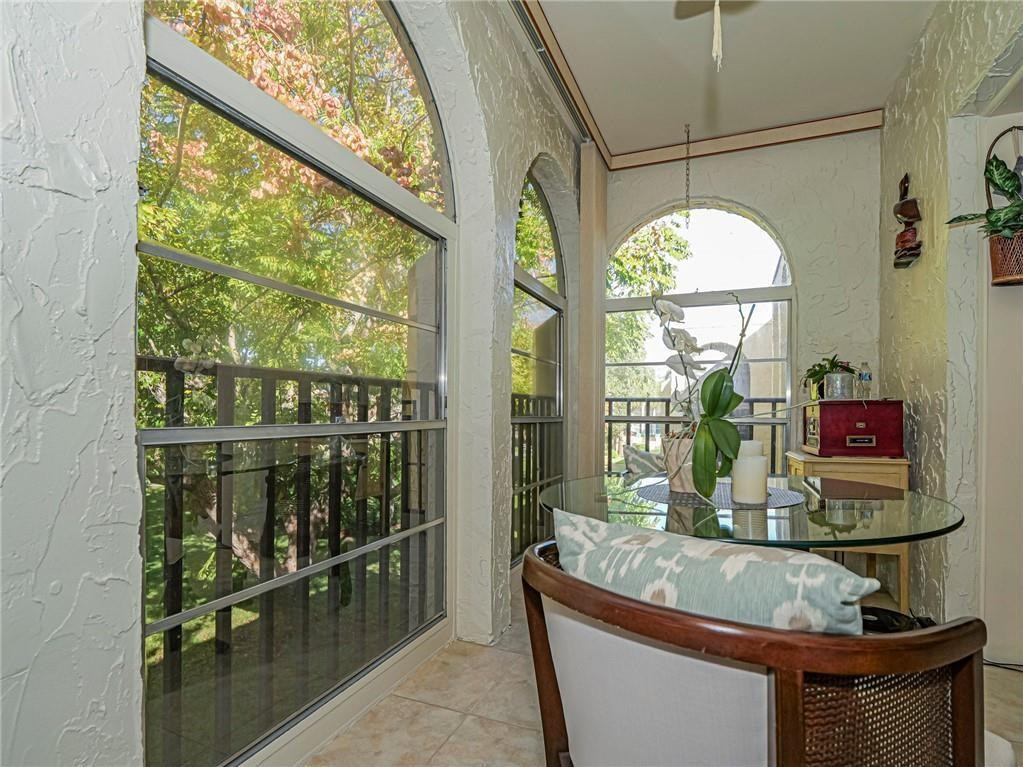 835 18th Street, Unit 404 Vero Beach, FL 32960 - Photo 4 of 19 Photo 4