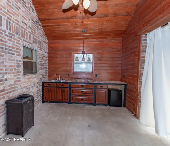 $475,000 | 293 Nezpique Lane, Iota, LA 70543