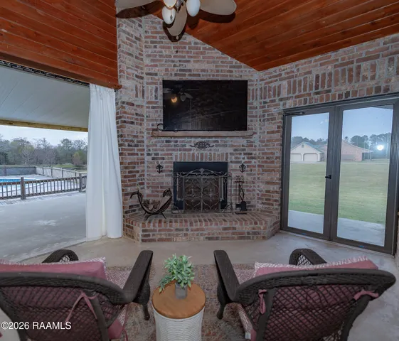 $475,000 | 293 Nezpique Lane, Iota, LA 70543