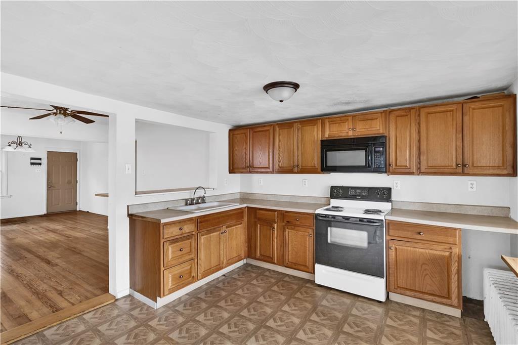 312 Lafferty Street Jeannette, PA 15644 - Photo 4 of 30