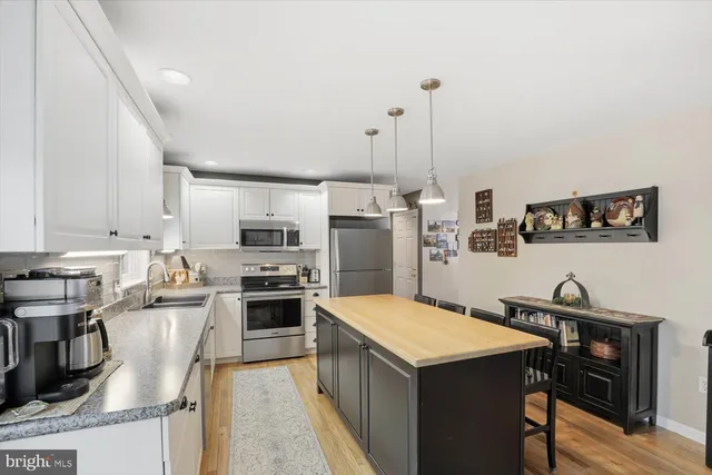 $450,000 | 1710 Crossfield Drive, Lancaster, PA 17603