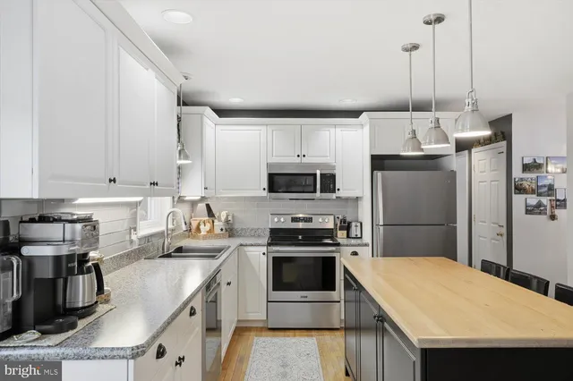 $450,000 | 1710 Crossfield Drive, Lancaster, PA 17603