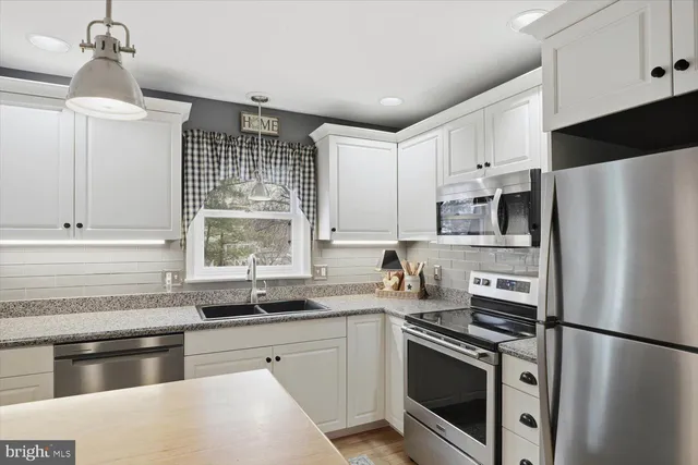 $450,000 | 1710 Crossfield Drive, Lancaster, PA 17603