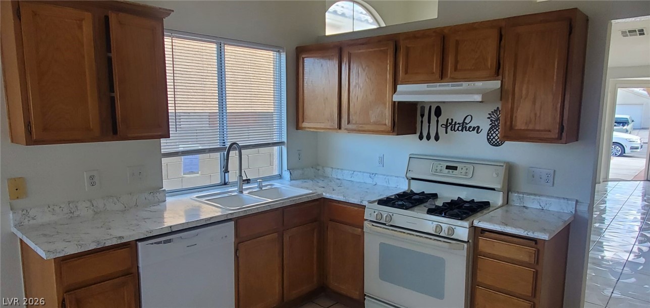 2119 Raspberry Hill Road Las Vegas, NV 89142 - Photo 4 of 24