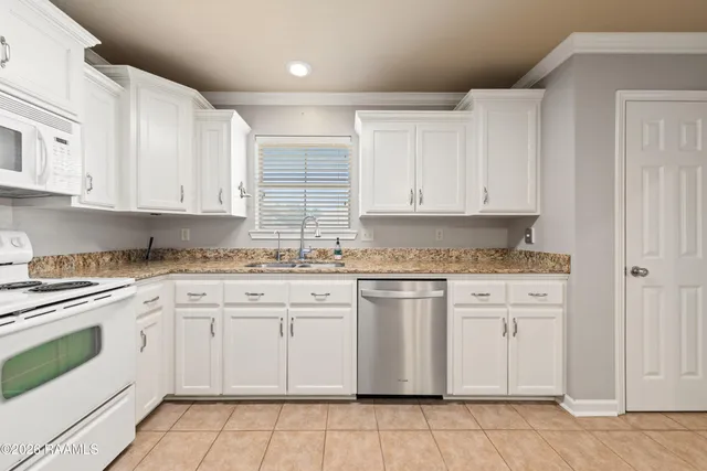 $200,000 | 100 Desert Storm Drive, Duson, LA 70529