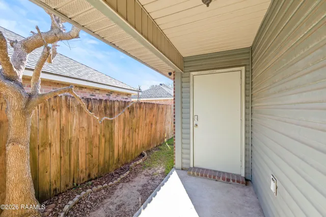 $200,000 | 100 Desert Storm Drive, Duson, LA 70529