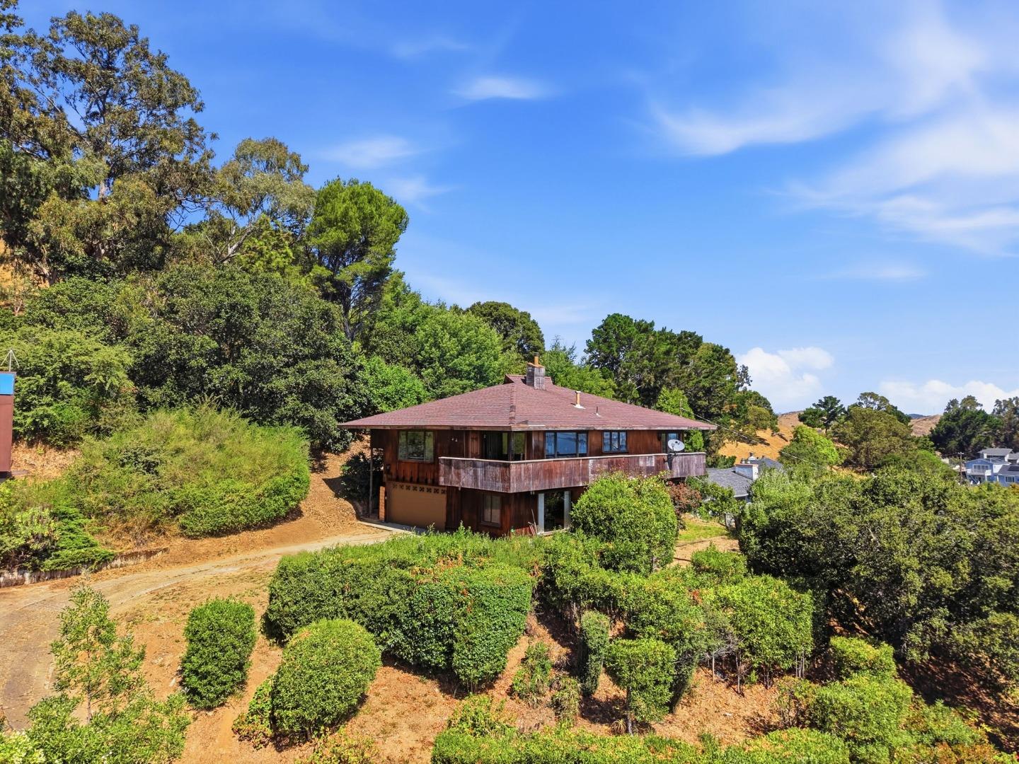 24 Kings Road Brisbane, CA 94005 - Photo 1 of 28