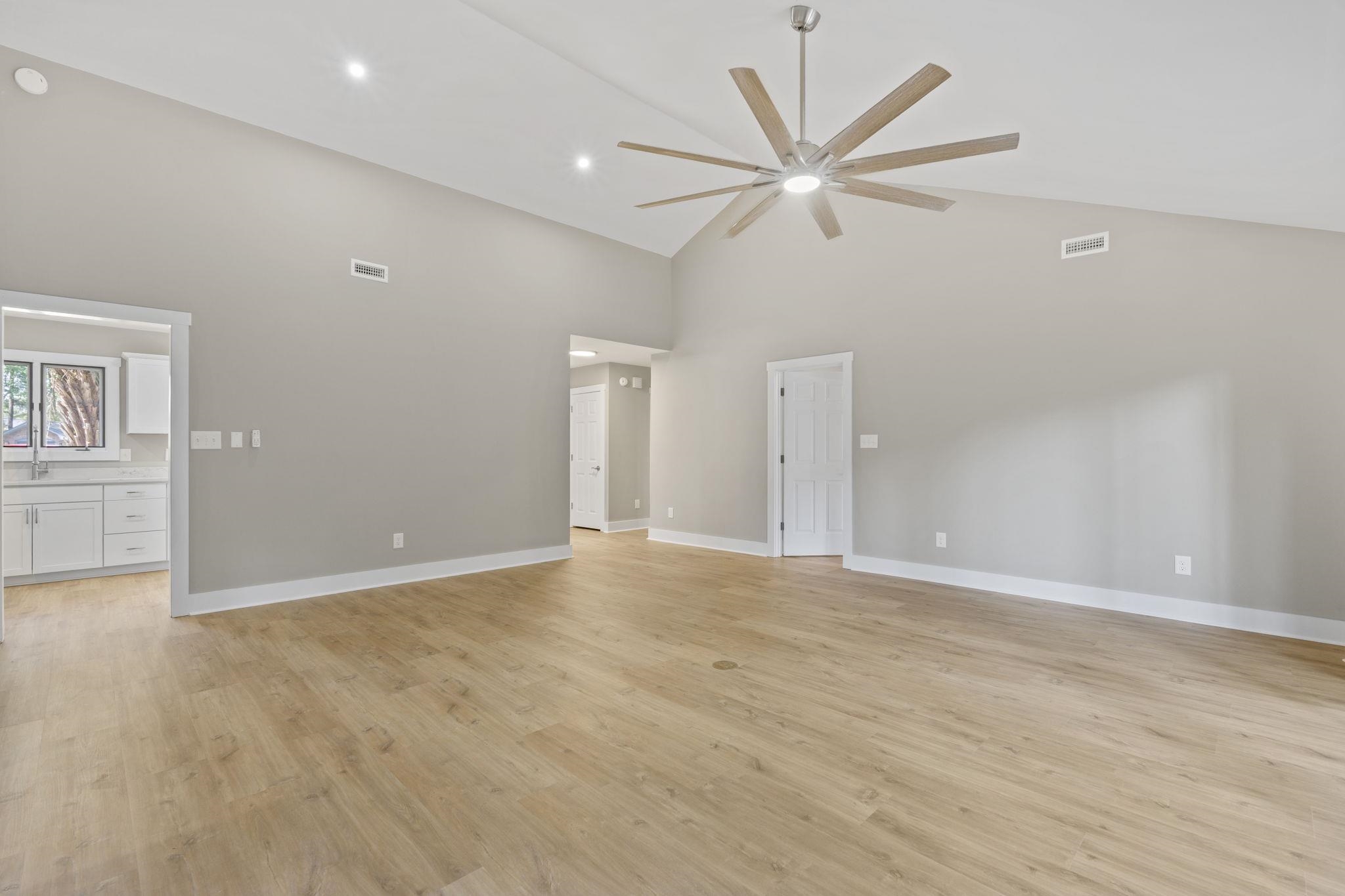 105 Moss Circle Conway, SC 29526 - Photo 5 of 42