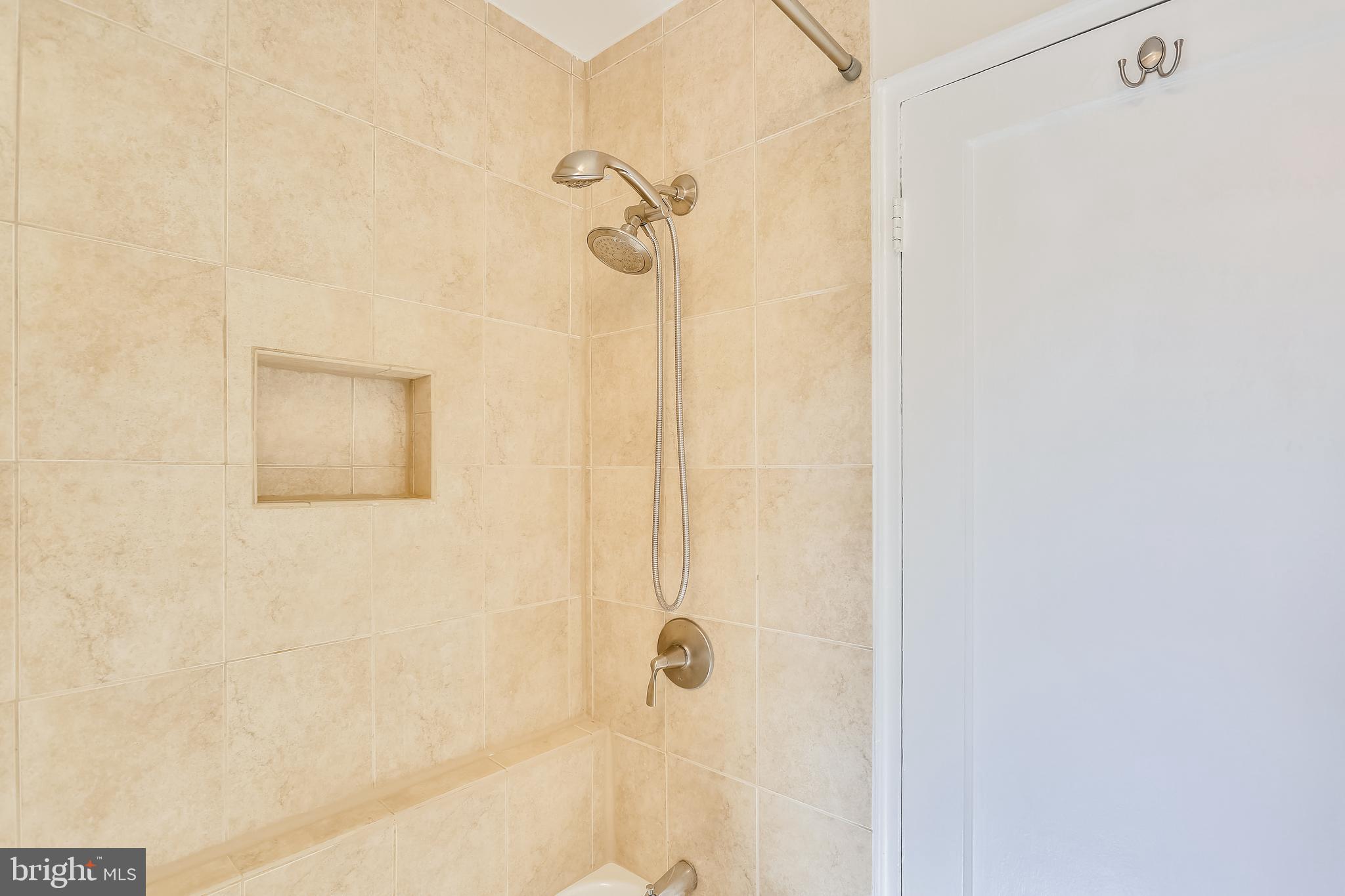 2400 Colston Drive, Unit C202 Silver Spring, MD 20910 - Photo 12 of 24 Showerbath