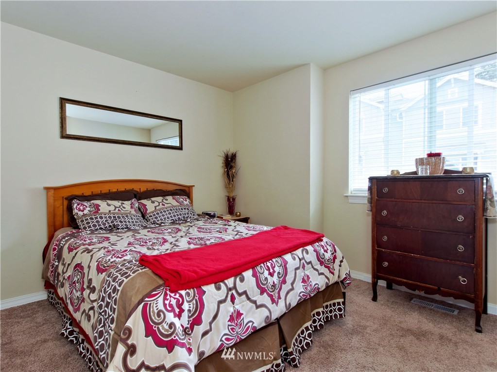 24066 40th Lane Southeast Bothell, WA 98021 - Photo 9 of 20