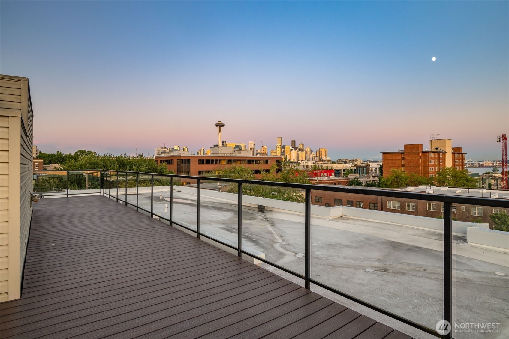 626 4th Avenue West, Unit 104 Seattle, WA 98119 - Photo 21 of 37