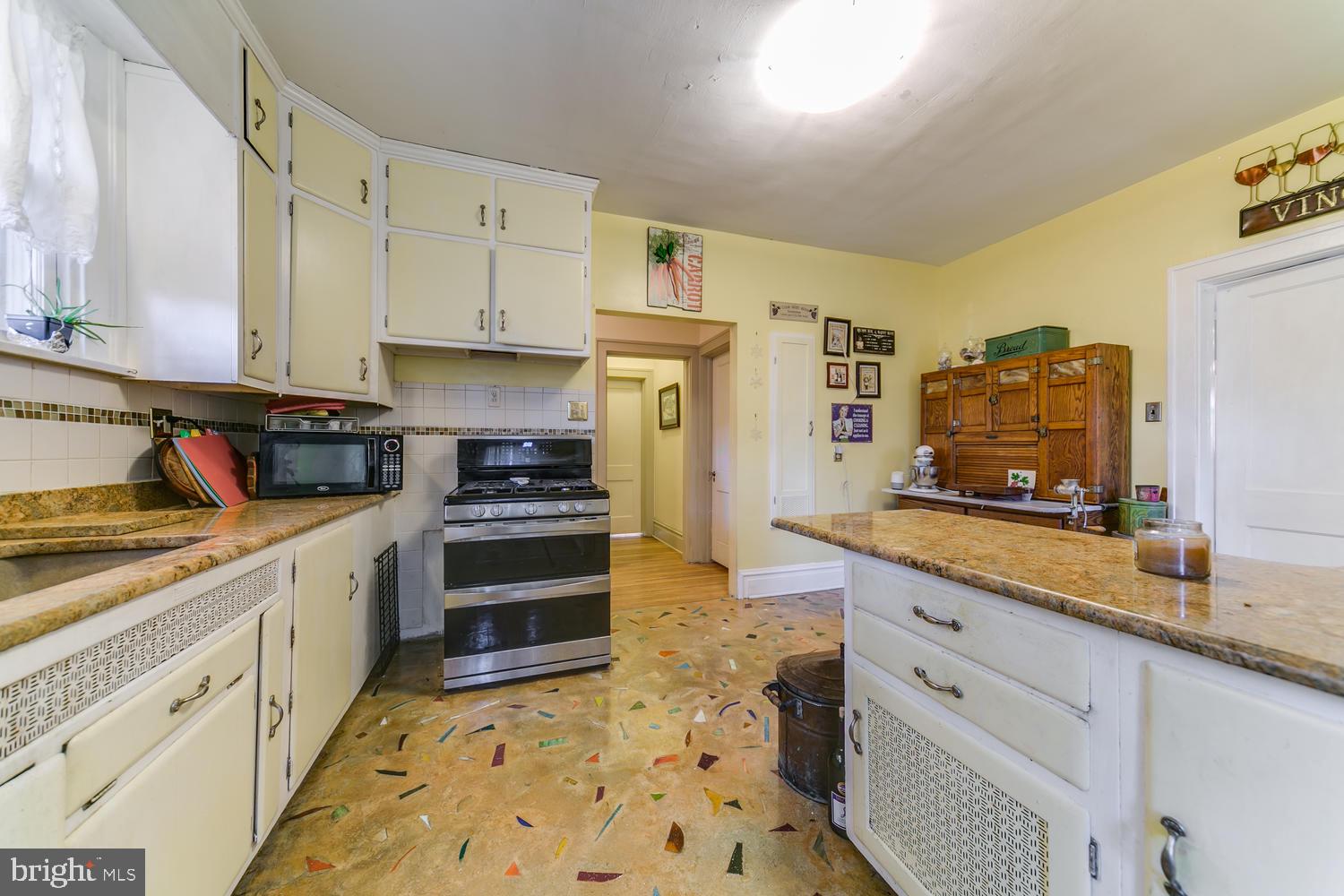 2407 Valley Road Harrisburg, PA 17104 - Photo 14 of 38 Gallery Image 14
