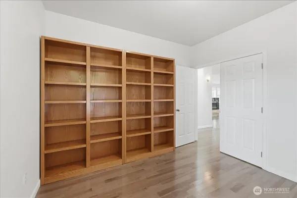 $646,000 | 3012 North Narrows Drive, Unit 1, Tacoma, WA 98407
