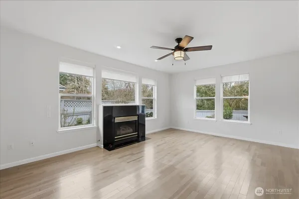$646,000 | 3012 North Narrows Drive, Unit 1, Tacoma, WA 98407