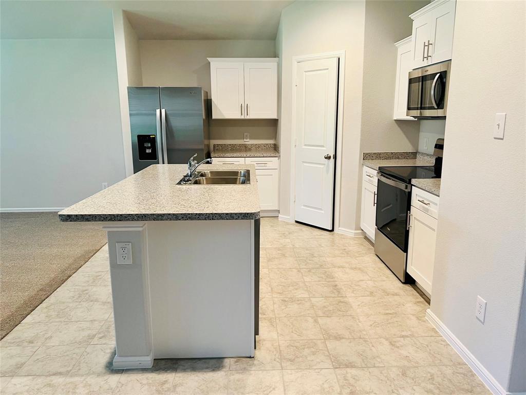 412 Alva Street Azle, TX 76020 - Photo 7 of 25
