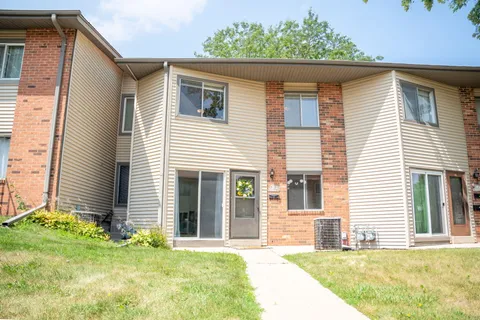 $189,900 | W169N11506 Biscayne Drive, Germantown, WI 53022