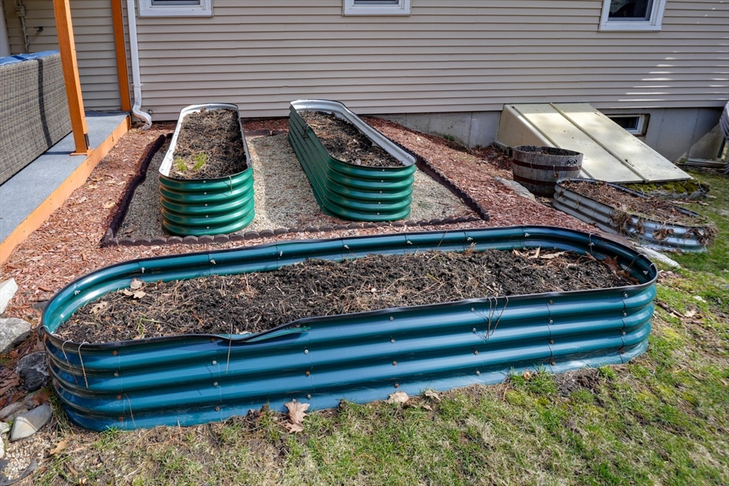 84 Ridge Road Northborough, MA 01532 - Photo 29 of 36 Gallery Image 29