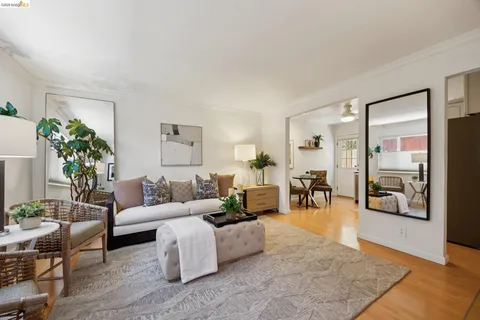 $499,000 | 2207 Damuth Street, Unit 2, Oakland, CA 94602