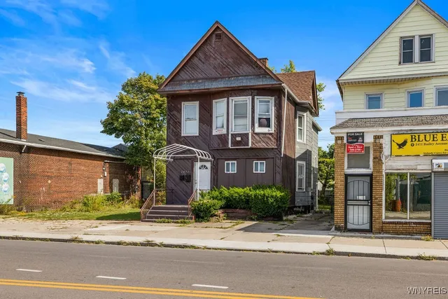 $279,900 | 2473 Bailey Avenue, Buffalo, NY 14215