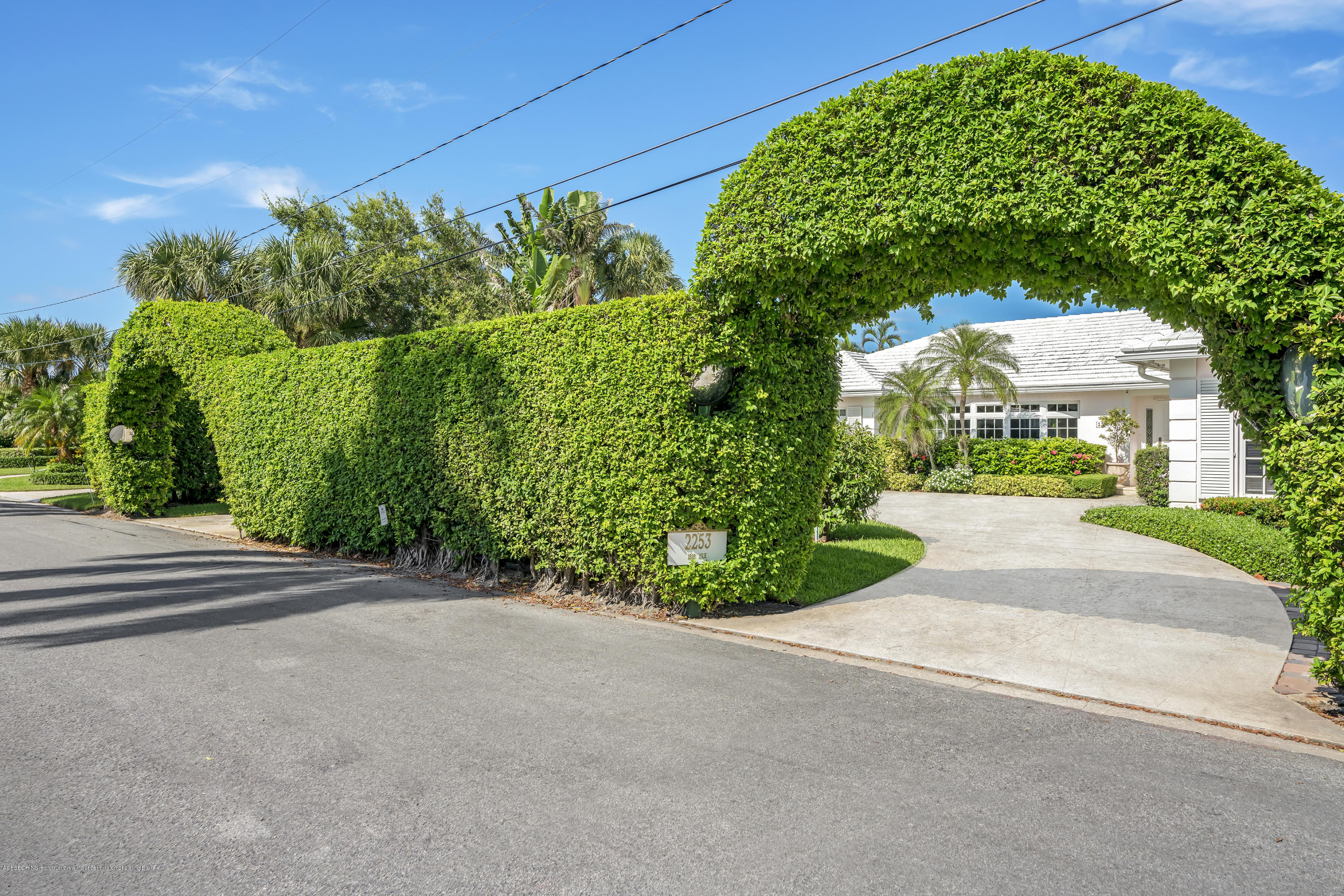 2253 Ibis Isle Road East Palm Beach, FL 33480 - Photo 6 of 49 Int_Hi_Rez4017