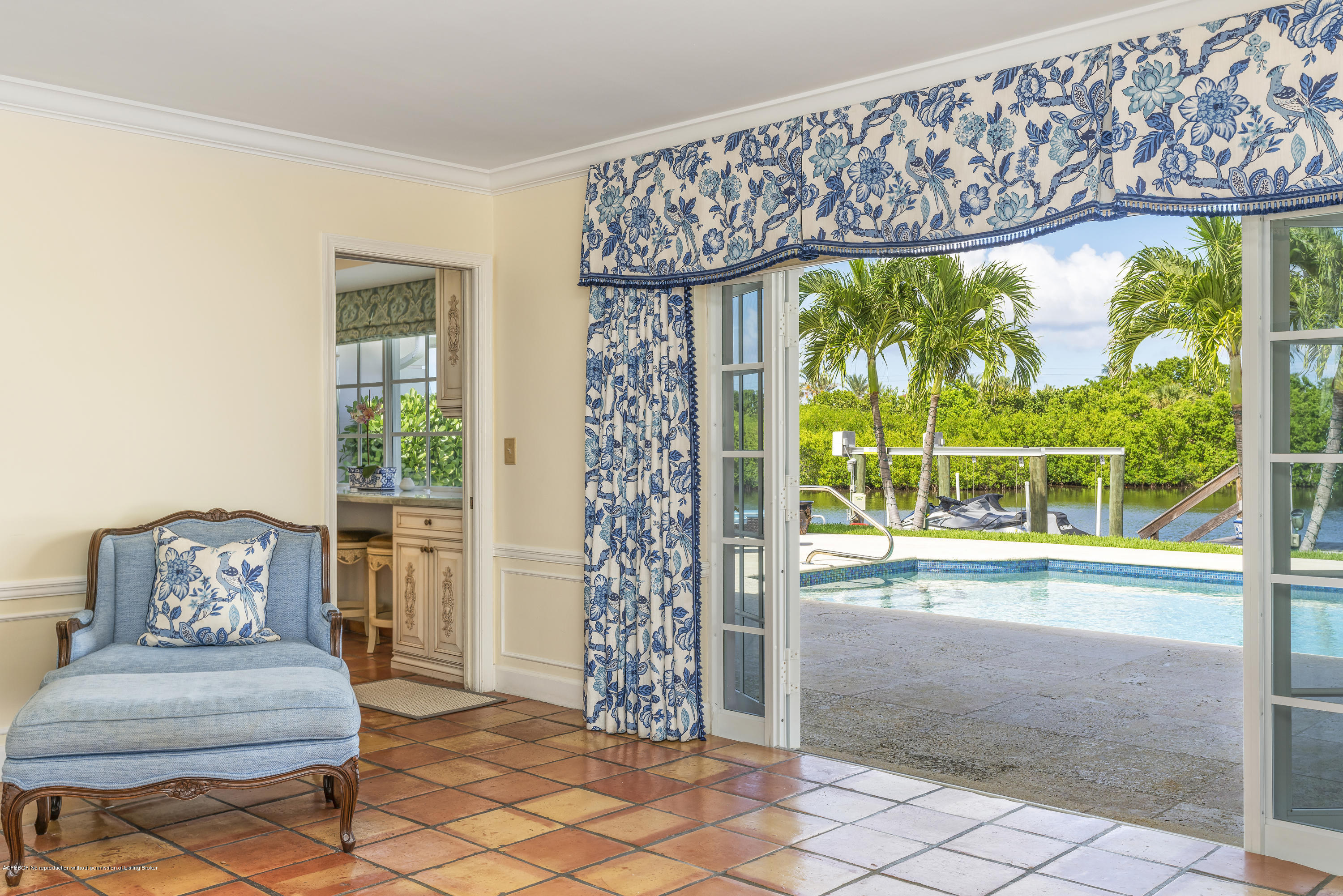 2253 Ibis Isle Road East Palm Beach, FL 33480 - Photo 9 of 49 Int_Hi_Rez3926