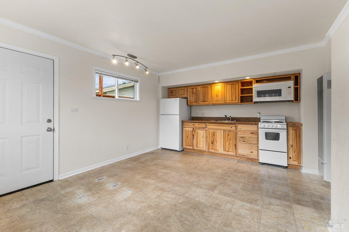 7866 Burton Avenue Rohnert Park, CA 94928 - Photo 16 of 24