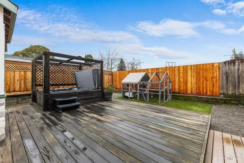 $725,000 | 7866 Burton Avenue, Rohnert Park, CA 94928