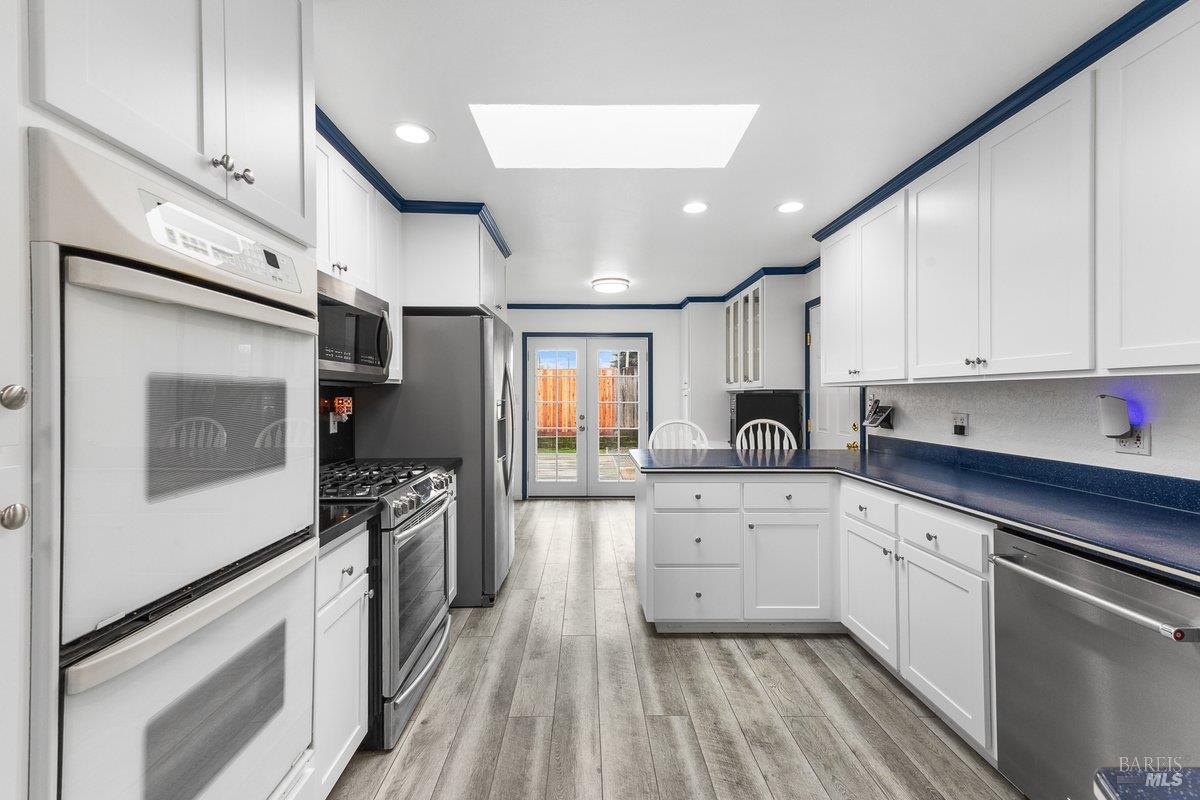 7866 Burton Avenue Rohnert Park, CA 94928 - Photo 9 of 24