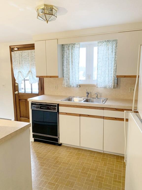669 Nichols Street Fall River, MA 02720 - Photo 8 of 24 Gallery Image 8