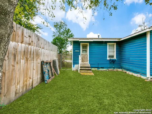 $850 | 1519 East Southcross, Unit 2, San Antonio, TX 78223