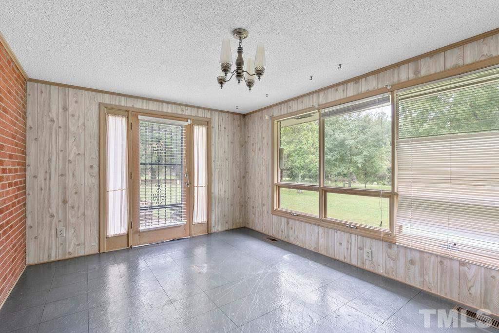 940 Hood Farm Road Clayton, NC 27520 - Photo 11 of 29 Gallery Image 11