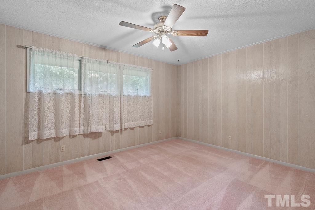 940 Hood Farm Road Clayton, NC 27520 - Photo 15 of 29 Gallery Image 15
