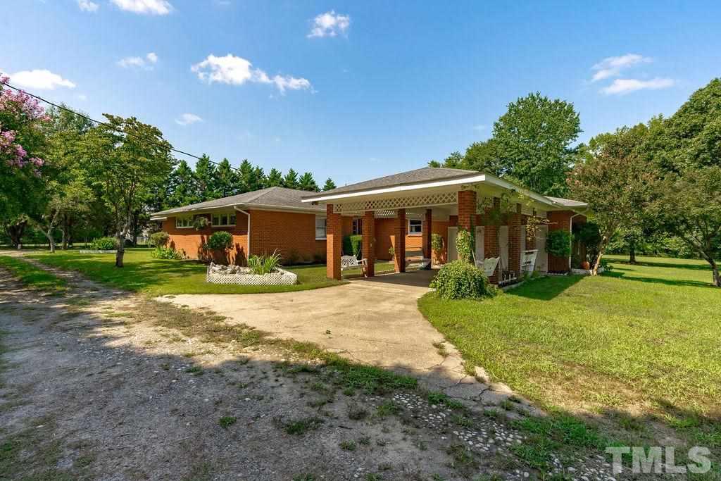 940 Hood Farm Road Clayton, NC 27520 - Photo 6 of 29 Gallery Image 6