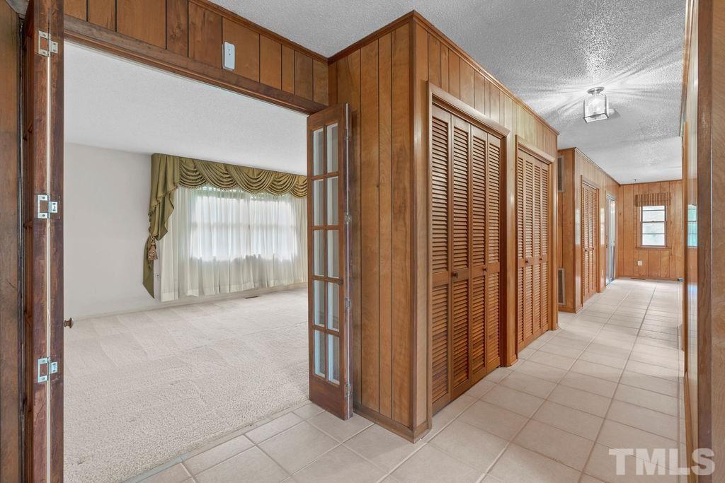 940 Hood Farm Road Clayton, NC 27520 - Photo 7 of 29 Gallery Image 7